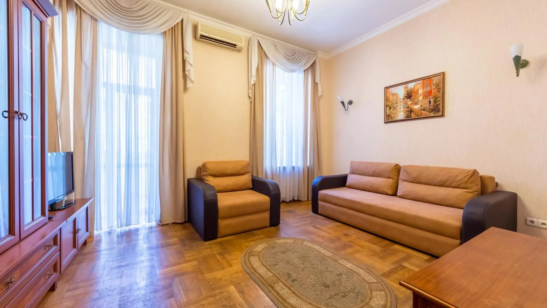 Apartments In The Center On Shota Rustaveli Kiev